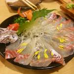 玄海寿司 本店 - 真鯛の刺身も美味♪