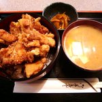 焼鳥 深川 - 焼鳥 深川 ＠茅場町 唐揚げ丼 ９００円