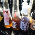 福萬醤油 - ドレッシングもたくさん置いてあります