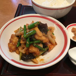 真鯛 レンコン セロリ アスパラのピリ辛炒め