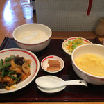 真鯛 レンコン セロリ アスパラのピリ辛炒め
          ２０１６年４月１３日実食