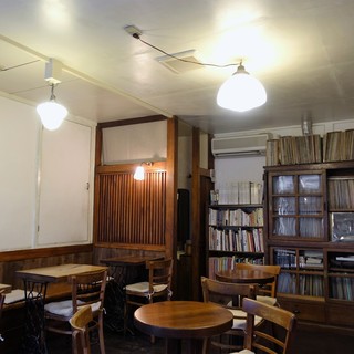 かうひいや3番地_2