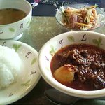 ミャンマー料理マンダレーレストラン - Cセット　カレーのセット　ランチは￥980→￥880