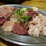 丸二商店 - ☆陶板焼きの鶏肉盛り合わせ(*^。^*)☆