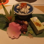 アボガド豆腐、たこのうま煮、自家製ラー油ときゅうりなど