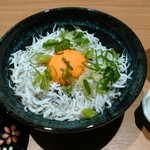 和ダイニング燈 - シラス丼