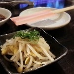 Sumibiyakiniku Kaen - モヤシナムル@￥280