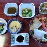 Shiomitei - 「海鮮丼」を頼んだが、定食だった(^^;)