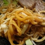 極太濁流ラーメン ら・けいこ - うどんかと思う極太麺！
      歯応えも良し(^^)