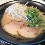 ど とんこつ 石宗 - デフォのラーメン