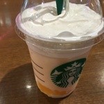 Sutabakku Su Kohi - カンタロープ メロン ＆ クリーム フラペチーノ（生クリームが…(泣))