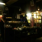 大甚 - 開店前の店内(料理台)