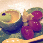 草喰 なかひがし - みかんのゼリー、左上に乗っているのはバジル豆腐とバルサミコ酢