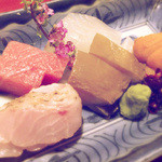 御料理 樋渡 - 北海道の雲丹、大分の蒸したアワビ、高知ののどぐろ、ギリシャの本マグロ、兵庫のメイタガレイ