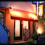 ジャンジャンブル - ファサードです。