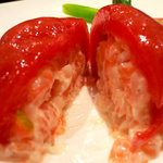 ジャンジャンブル - トマトのタルタル詰め（切ってみました）