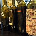 山猫軒 - こんなワインを２５００円で飲み放題にしているんですから・・・呆れます