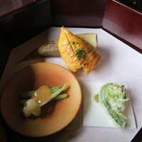 うかい鳥山 - 焼き竹の子、野蒜酢味噌和え、山菜天ぷら
