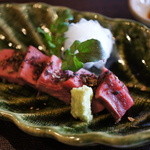 徳山鮓 - 鹿肉のローストと香茸