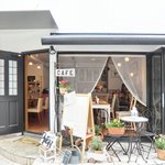 Cafe T - 開放感溢れる素敵な雰囲気です