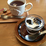 Ajian Kafe Painosso - デザートコーヒーゼリーと紅茶
