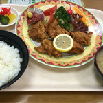 中央食堂 - 唐揚げ定食 900円