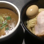 煮干し中華そば一燈 - 濃厚煮干しつけ麺（太麺）（トッピング・リニューアル後）