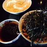 そば処港屋 - 肉そば
                                
                                以前よりインパクトなくなったかな？