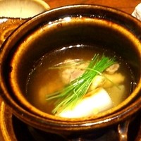 寿司 はせ川 西麻布店 - 吸物　丸土瓶蒸し　焼葱芽葱