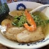 泡系しおとんこつラーメン べらしお 総本店