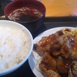 マルナカ - 生姜焼き定食　780円