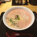 麺や 琥張玖 KOHAKU - 鶏の清湯スープ 白醤油仕立て アサリのエスプーマ 平打ち手揉み麺で