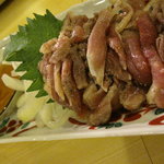 Sumiyakidokoro Hachi - 超新鮮　薩摩地鶏のたたきは、看板メニューみたいでみんな頼んでました！
