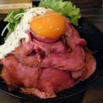 レッドロック アメ村店 - ローストビーフ丼
