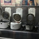 仙台中華そば 銘店嘉一 - ご飯物、3種類とも売り切れ。こんな感じ。