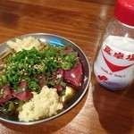 元祖台湾もつ鍋仁 - 牛ハツ刺し(201604)