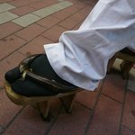 すし処 錦 - 大将が履いている高下駄