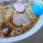 林屋食堂 - ラーメン370円