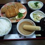 ニュー雅生 - 海老かつ・ロース定食のランチ　1340円