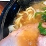 ラーメン 末廣家 - 丼淵 zoom!