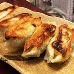 セブン ベルズ カフェ - 餃子