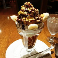 グリル満天星 麻布十番 新宿店 - チョコレートパフェ(税込み７５０円)