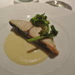 ラ・トルテュ - 軽くねかせた鰆のポワレ　筍のヴァプール　新玉ねぎのソース