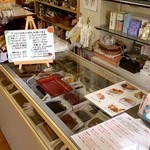 ラ・ビオラ - 雑貨屋さん内のパンメニュー