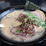 Kyuushuu Yatai Dokoro Izakaya Mukashiya - 博多豚骨ラーメン