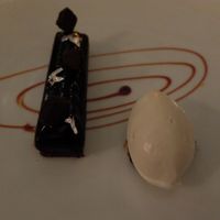 Benoit Alain Ducasse - ショコラとキャラメルのブノワ風　牛乳のアイスクリーム