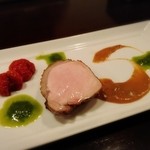 ダイニング ミツバチ - ★豚ロースト(ルッコラ・椎茸と○○のソース)