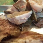 勝しん - 七色の味にきらめくモンスターあらの最高の部位をお好みで選ぶ。天は胸鰭付きのかまを焼きで♪