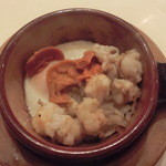 イル ギオットーネ - 
      ヤマトシジミで炊いたモサエビと雲丹のリゾットエッグベーカー。
      