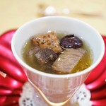 トゥ・ラ・ジョア - 具沢山の熱々スープ